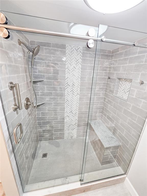 Building Photo - 5900 Shore Blvd S