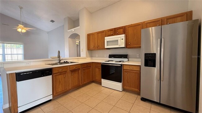 Building Photo - 7965 Golden Pond Ct