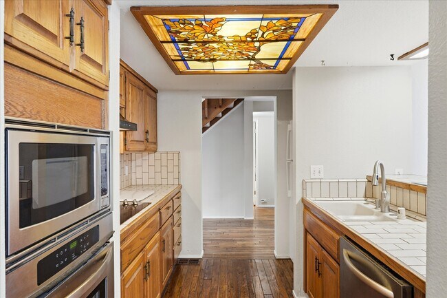 Building Photo - 29295 Glacier Dr