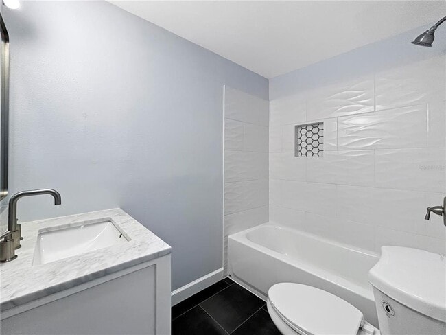 Building Photo - 3006 E Idlewild Ave