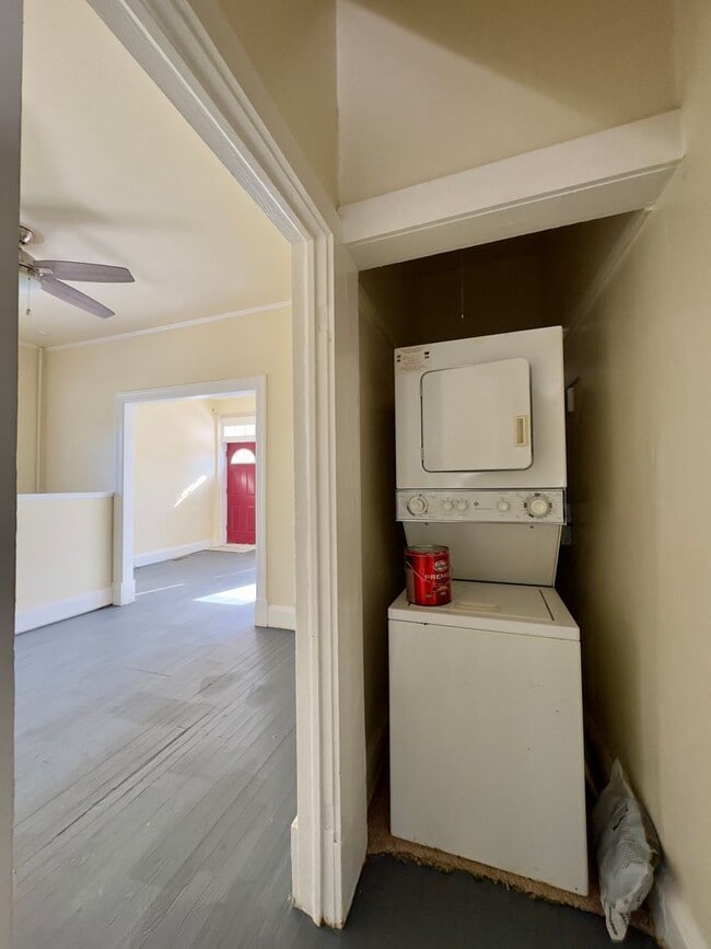 Building Photo - Unit for rent in Lauraville