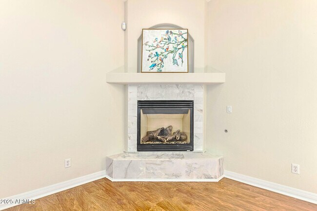 Building Photo - 4213 E Edgemont Ave