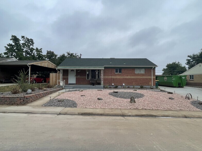 Building Photo - 7100 Avrum Dr