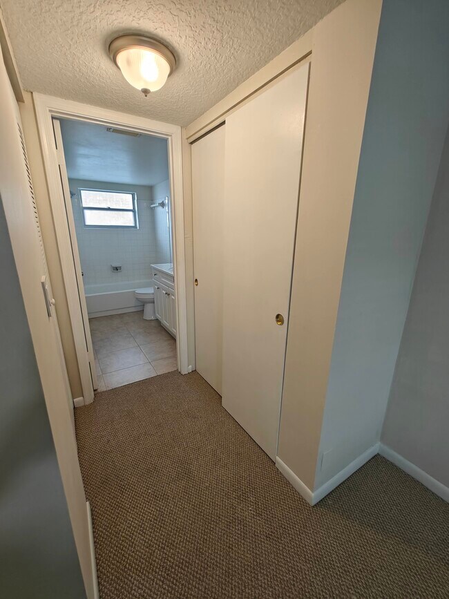 Building Photo - 8770 Royal Palm Blvd