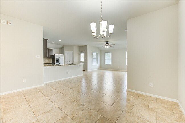 Building Photo - 3027 Dripping Springs Ct