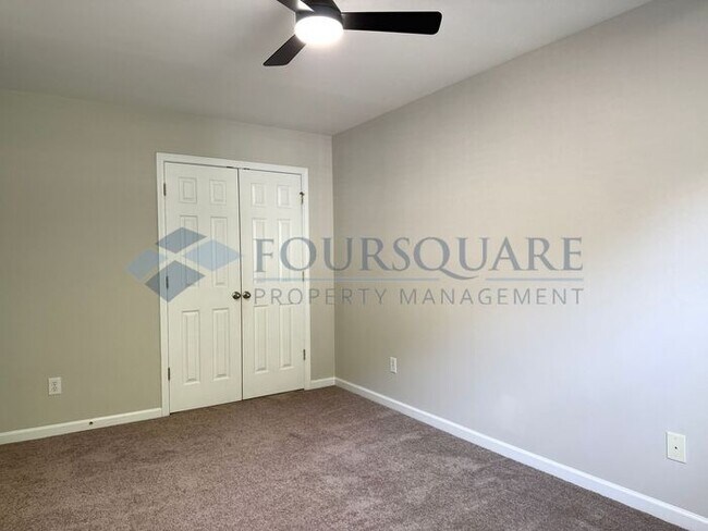 Building Photo - Lovely 3-Bedroom Townhome with Fireplace, Back Patio  & Community Amenities Included! Convenient ...