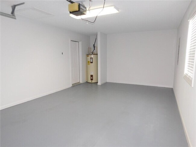 Building Photo - 60 Copper Creek Dr