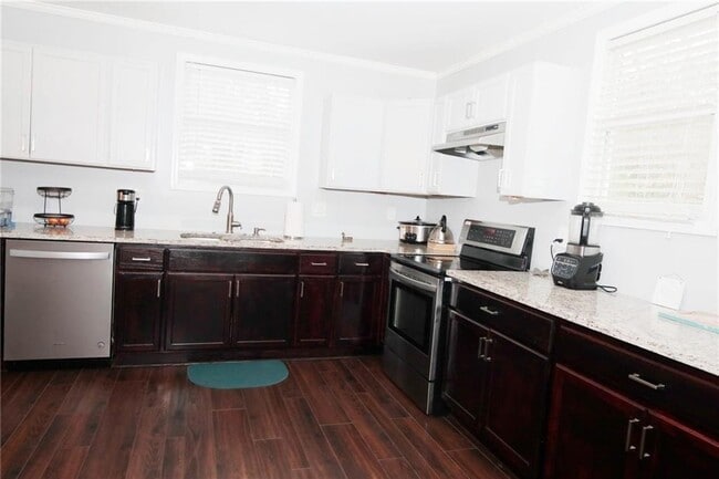 Building Photo - 531 Allendale Dr