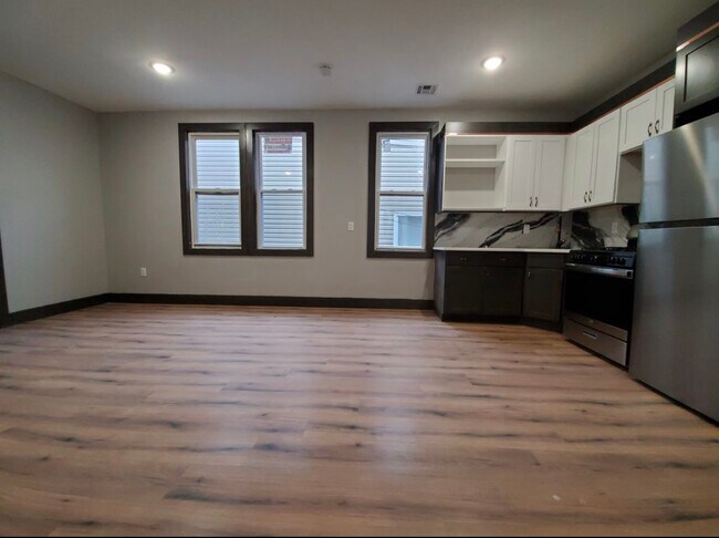 2F - 273 Liberty Ave