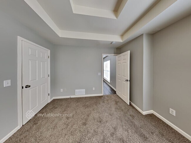 Building Photo - 2619 McGuire Dr