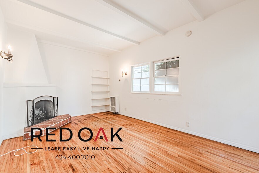 Building Photo - 407 S Coronado St
