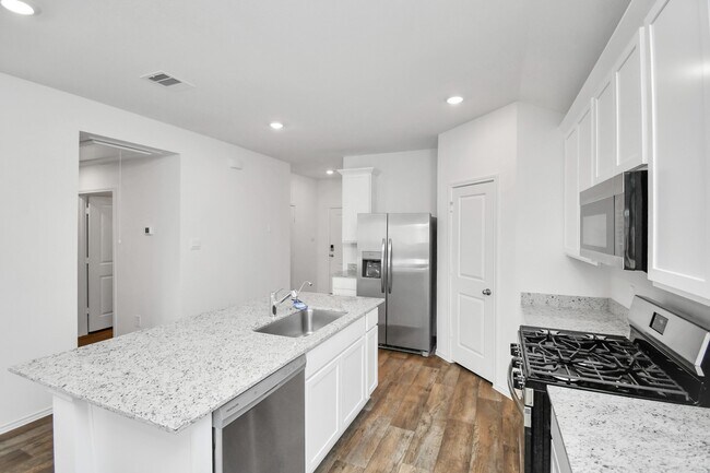 Building Photo - 3822 Zoeys Wy