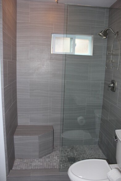 Building Photo - 813 San Luis Rey Pl
