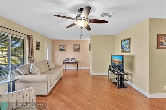 Building Photo - 7102 NW 93rd Ave