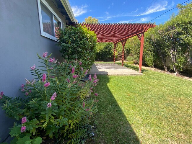 Building Photo - 3BD/2BA Single-Family Home – Top Cupertino...