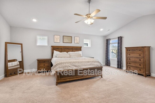 Building Photo - 9575 14th Bay St