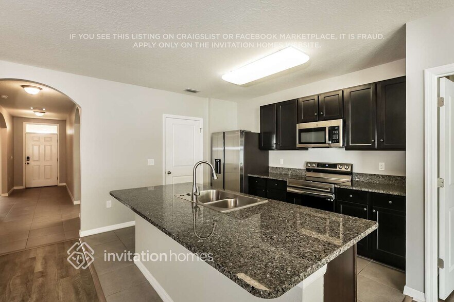 Building Photo - 14954 Flowing Gold Dr