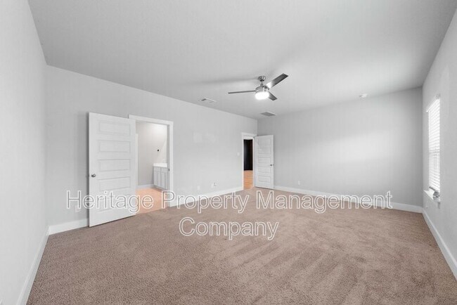 Building Photo - 4534 Lampasas Flts
