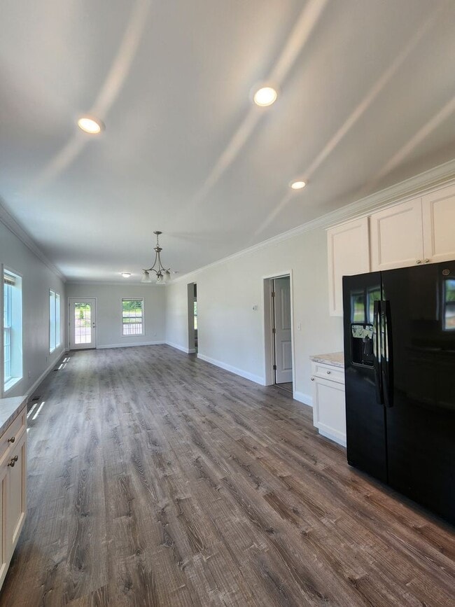 Building Photo - 68 Brevard Knoll Dr