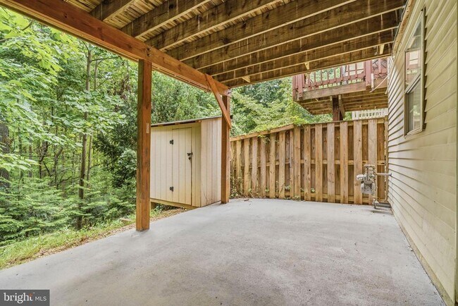 Building Photo - 4217 Kenton Cir