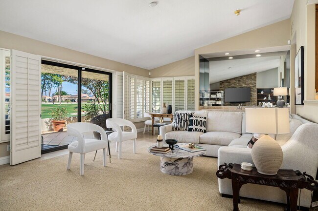 Building Photo - 44825 Guadalupe Dr