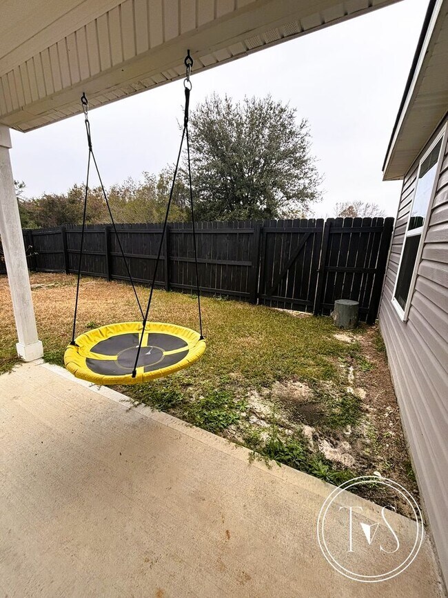 Building Photo - Updated 3 Bedroom Home in Persimmon Estates subdivision of Ludowici, GA