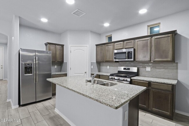 Building Photo - 12257 Desert Vista Ave