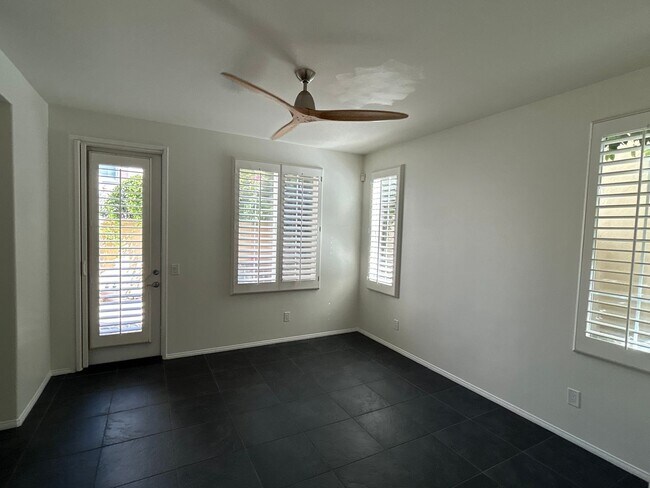 Building Photo - New! 3BD/2.5BA Two-Story Condo in Qual Hill Irvine! *MOVE-IN SPECIAL*