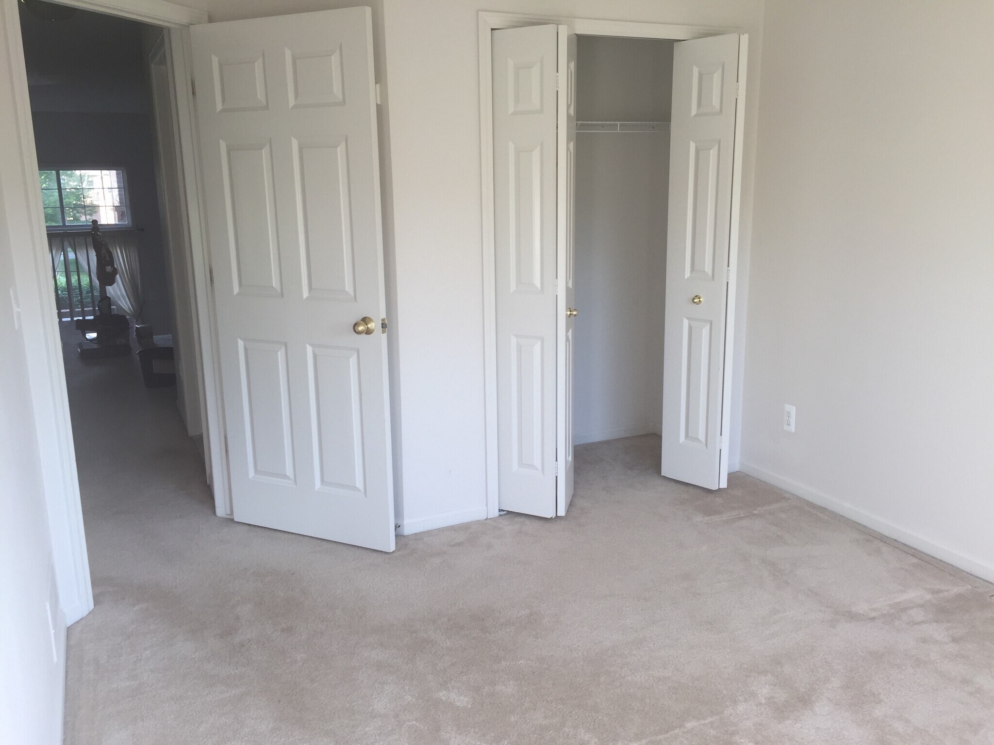 Building Photo - 2787 Barclay Way