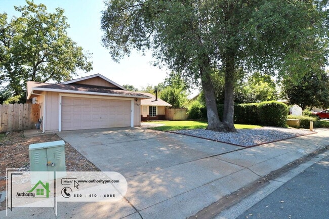Building Photo - 1857 Sutterwood Dr