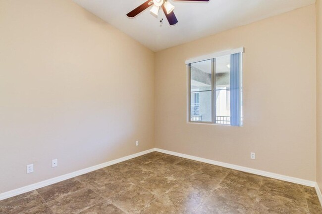 Building Photo - **MOVE-IN SPECIAL: 50% OFF 1ST MONTH RENT!...