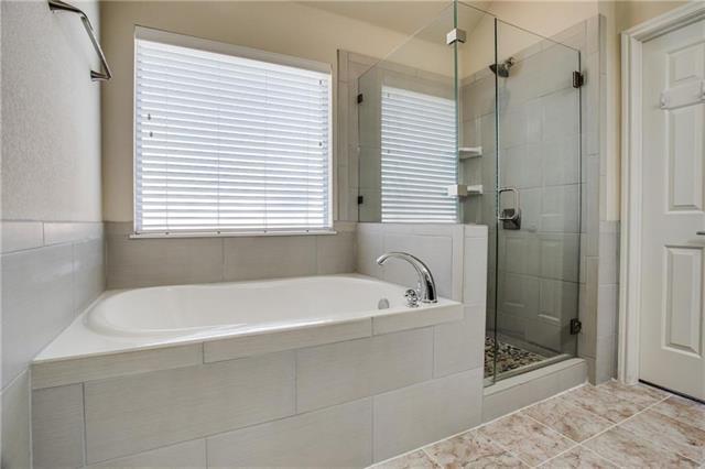 Building Photo - 4740 Poplar Ridge Dr