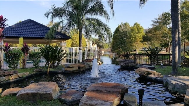 Building Photo - 4540 Commander Dr