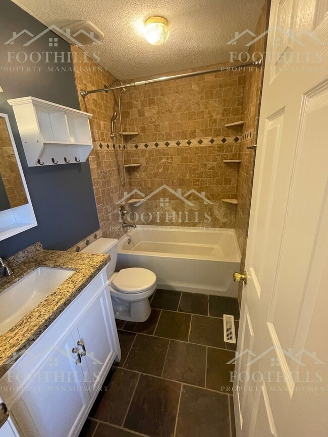 Building Photo - 109 Ashton Ln