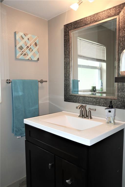 Building Photo - 1468 S Evergreen Ave