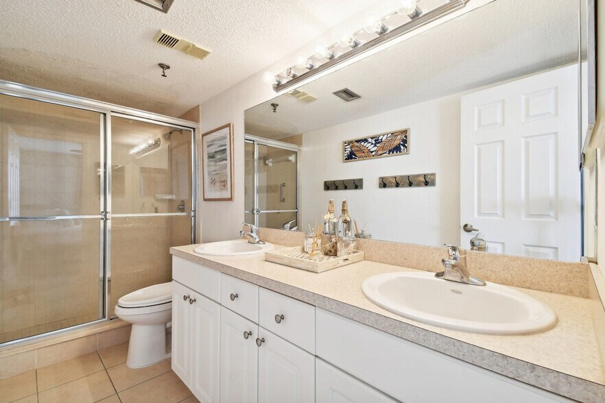 Building Photo - 15400 Gulf Blvd