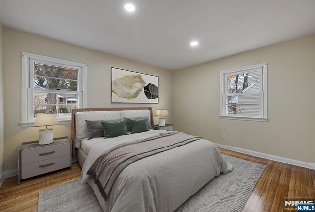 Building Photo - 164 Jeffer Ct