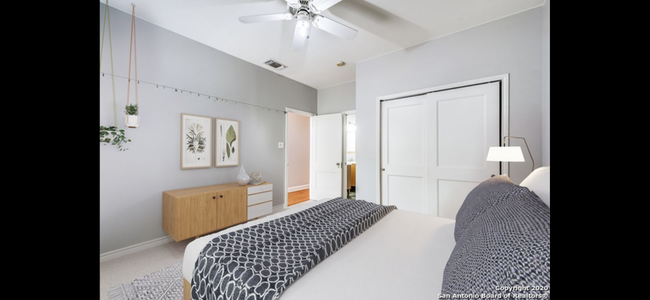 Building Photo - Charming Alamo Heights Cottage