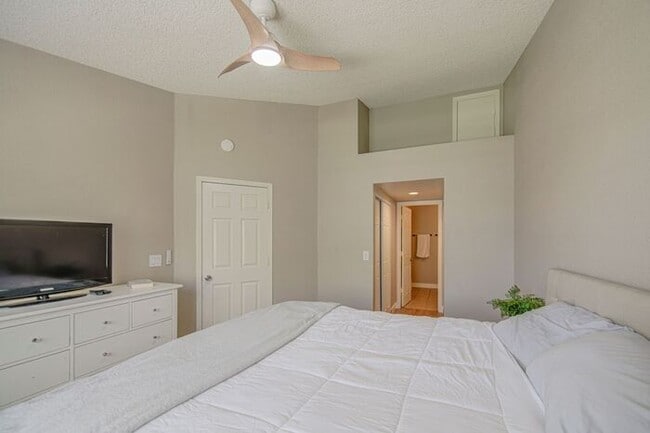 Building Photo - Beautiful 2 Bedroom Condo in Gilbert