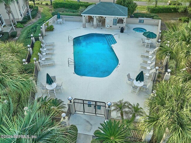 Building Photo - 414 Augusta Cir