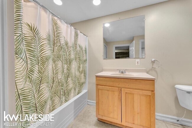 Building Photo - 51460 Blue Spruce Dr