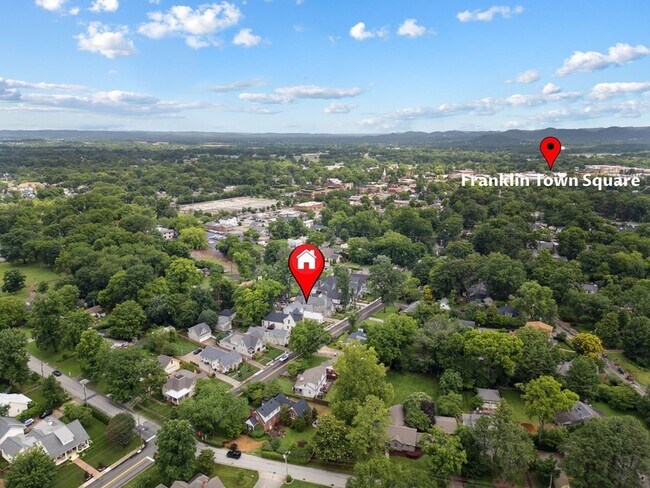 Building Photo - 1226 Adams St