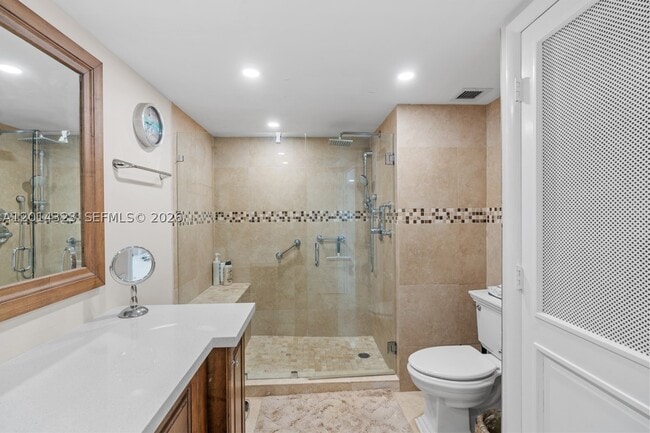 Building Photo - 2100 S Ocean Dr