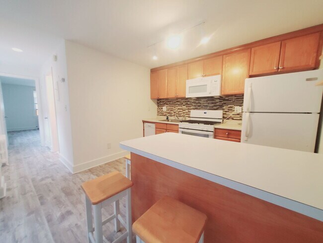 Building Photo - 22 Glenbrook Rd