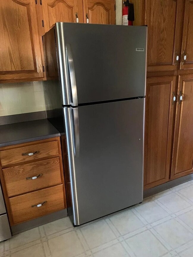 Building Photo - 3137 Belmont Ave