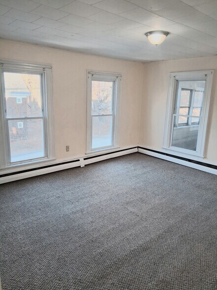 Building Photo - 430 Court St