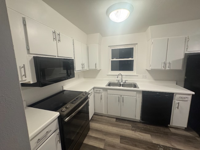 Building Photo - 12456 E Alaska Pl