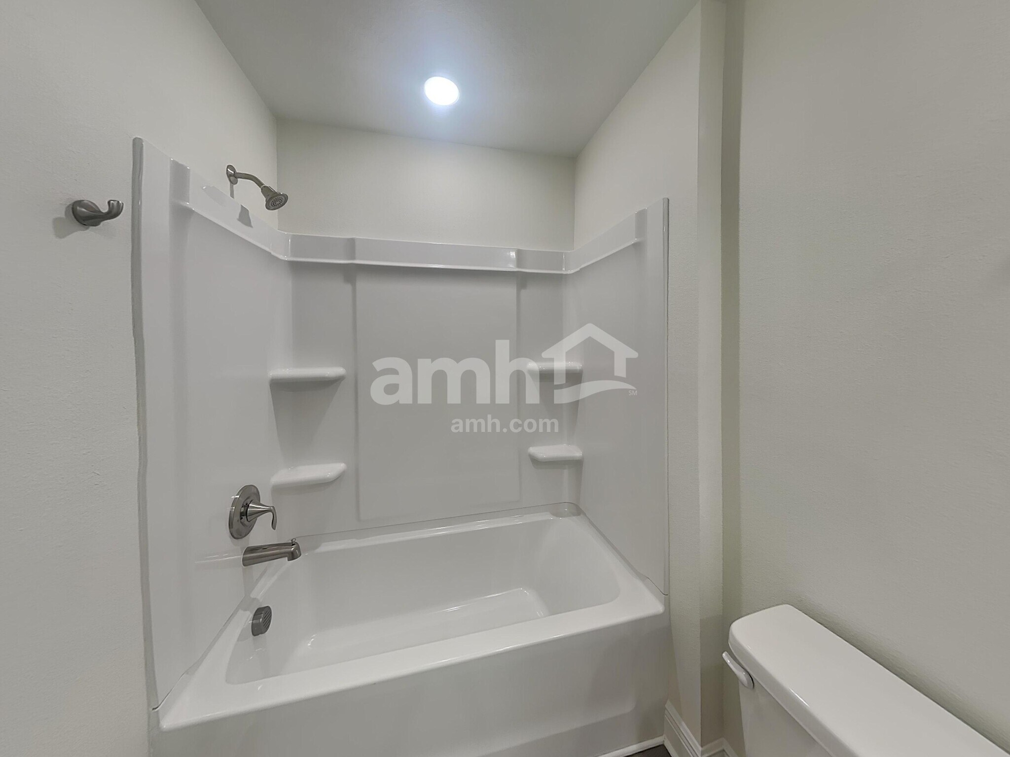 Building Photo - 5933 Sycamore Pl St