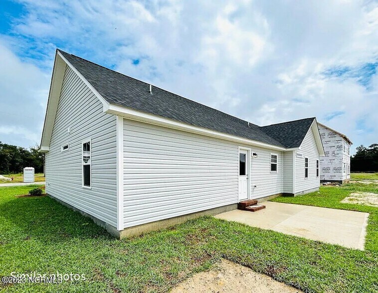 Building Photo - 707 Alpha Ct
