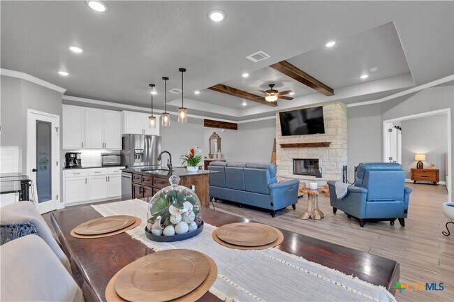 Building Photo - 8508 Glade Dr
